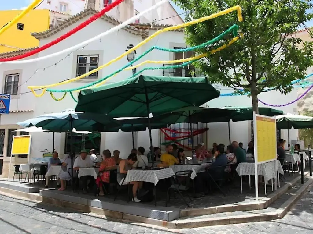 Alfama, The Heart Of Fado - Minutes From Tram 28 Apartment Lisbon Portugal