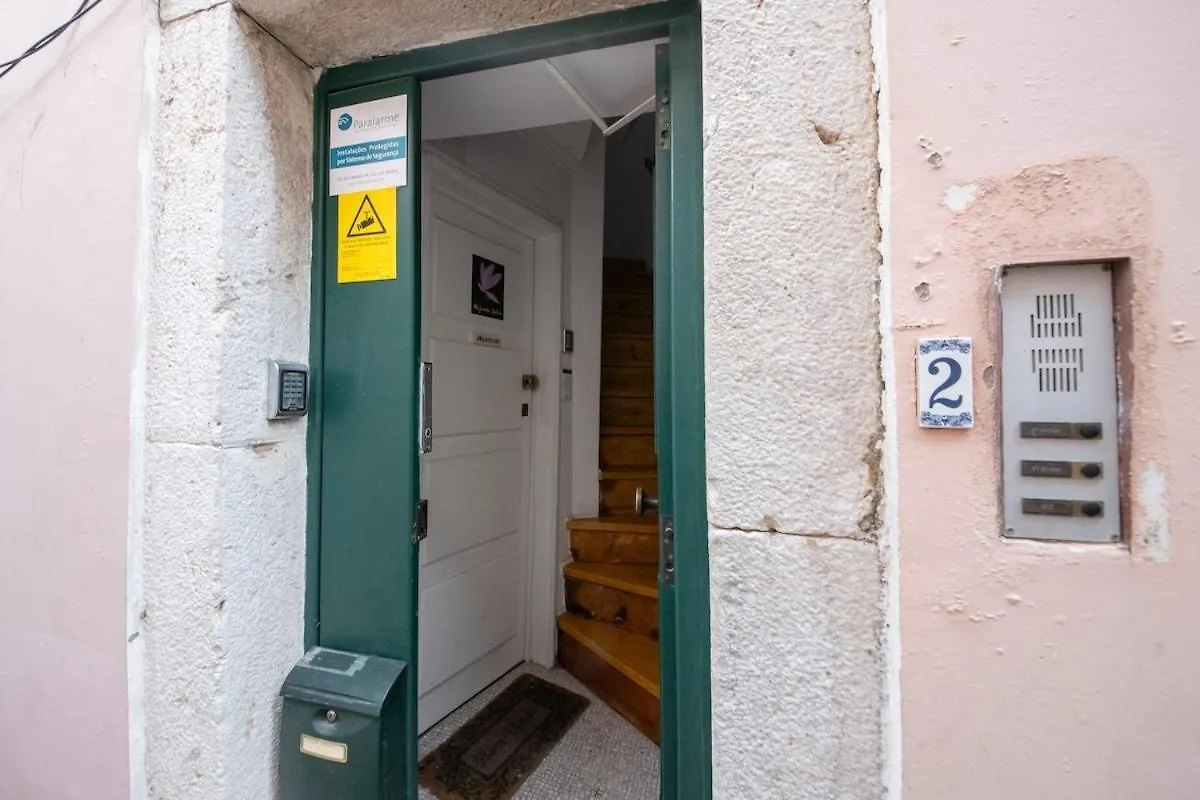 Alfama, The Heart Of Fado - Minutes From Tram 28 Apartment Lisbon 0*,
